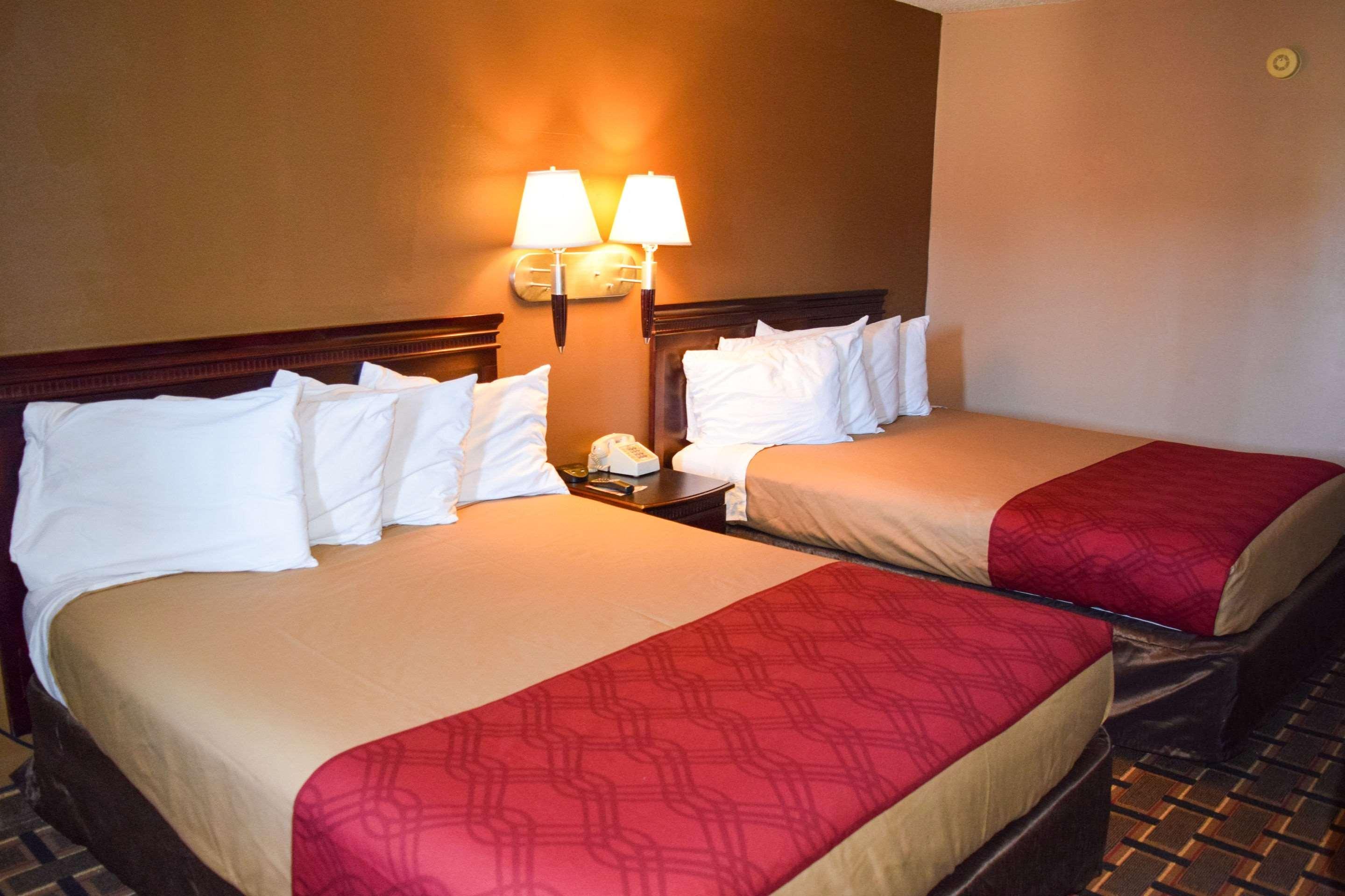 Econo Lodge Richburg Екстер'єр фото